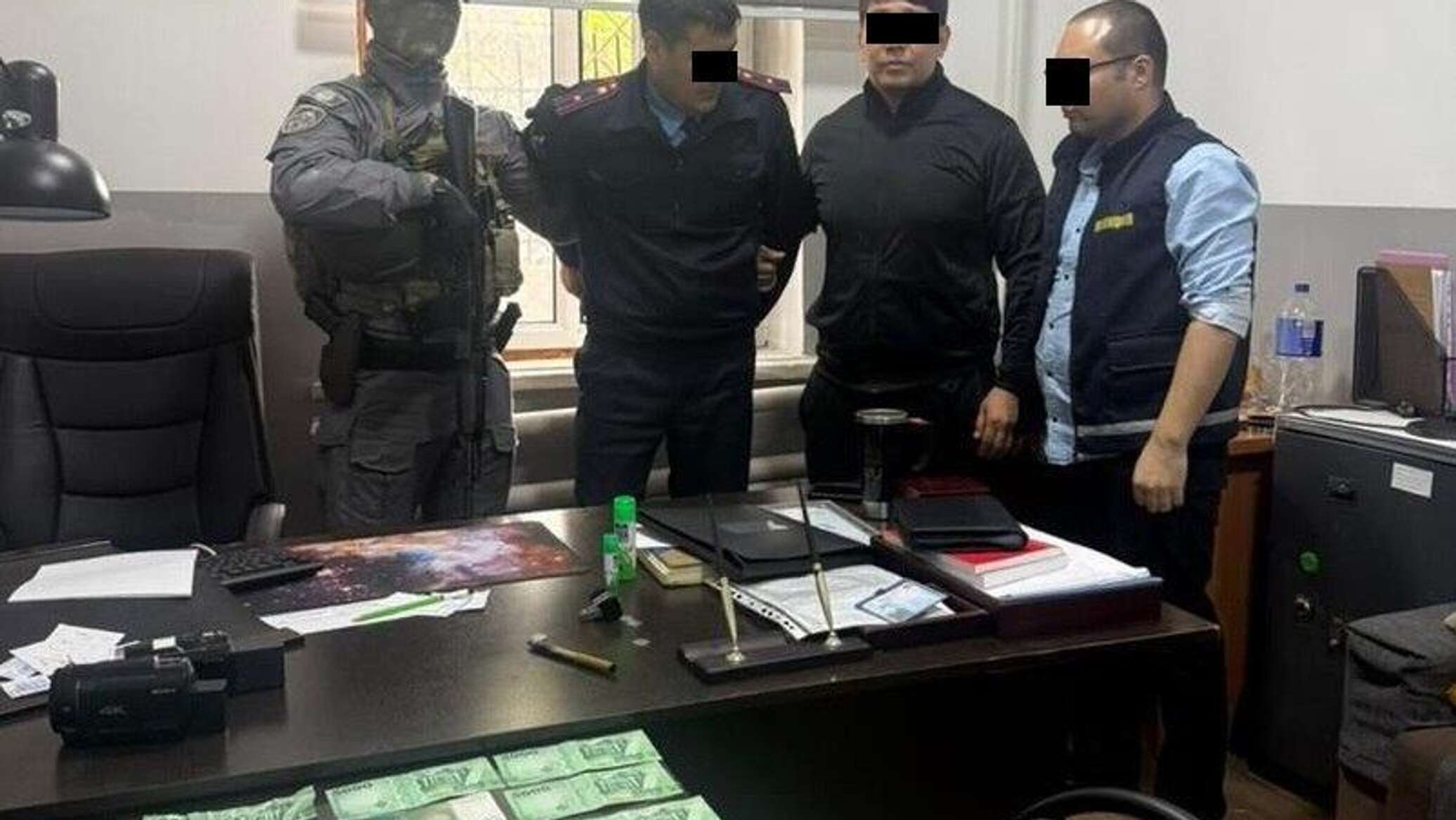 При получении взятки задержан замначальника УВД Джалал-Абадской области