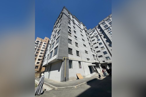 В Бишкеке ввели в эксплуатацию жилой дом, простоявший 15 лет без документов