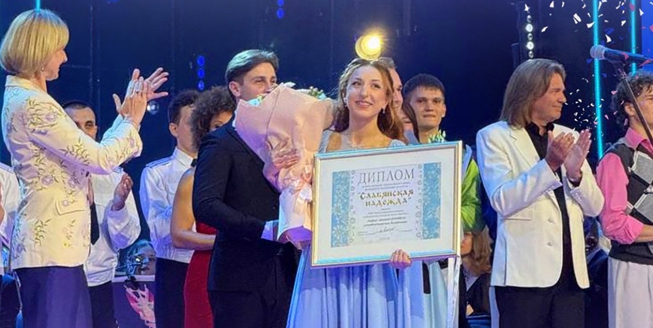 Певица из Азербайджана получила спецприз президента Беларуси на «Славянском базаре»-ВИДЕО