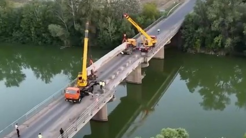 В ЗКО перекроют движение по одному из мостов