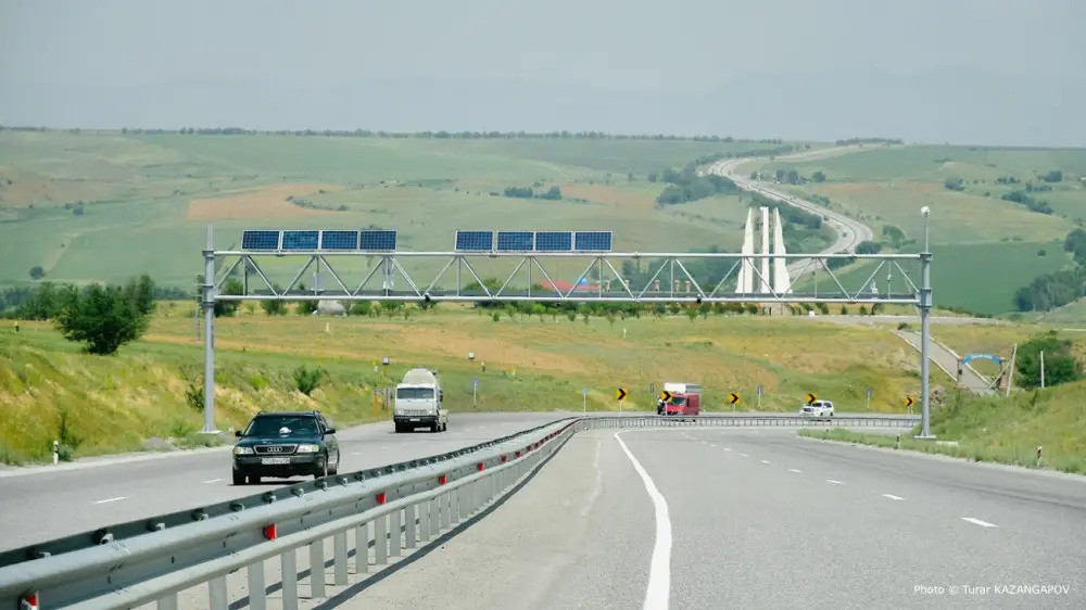 Движение по трассе Алматы – Тараз временно ограничат из-за ремонта
