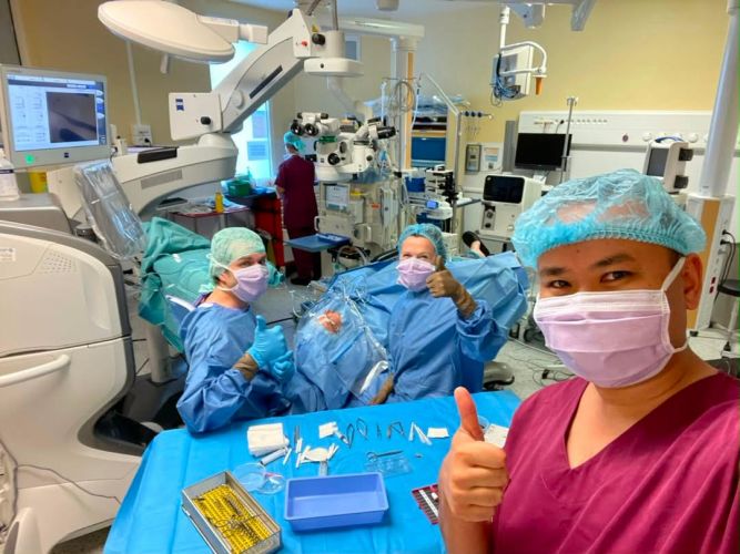 Doctors from Bishkek undergo training in France
