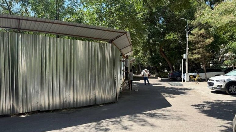 По факту незаконной стройки на месте детской площадки в Ташкенте возбуждено уголовное дело