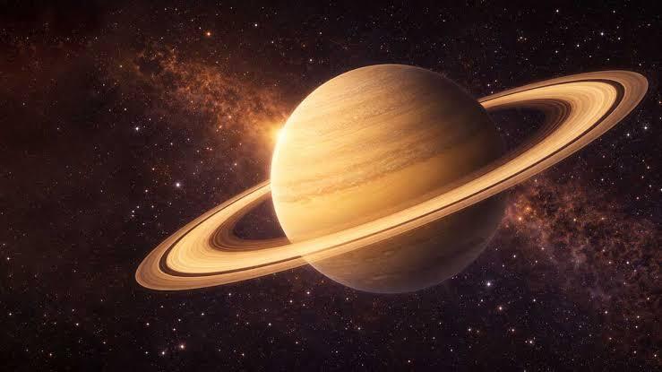 Saturn Yerə Ay qədər yaxın olsaydı belə görünərdi