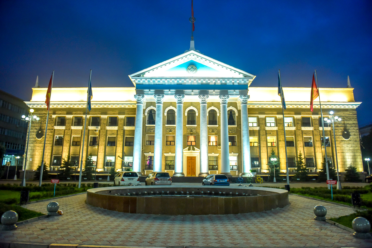 Мэрия закроет торговые центры и рынки в Бишкеке 31 августа и 1 сентября