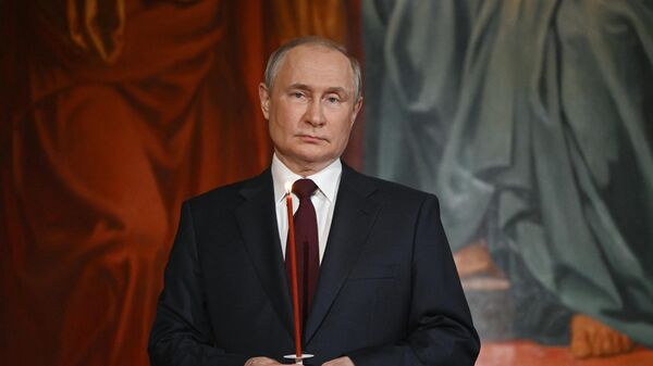 Путин поздравил православных верующих с Пасхой