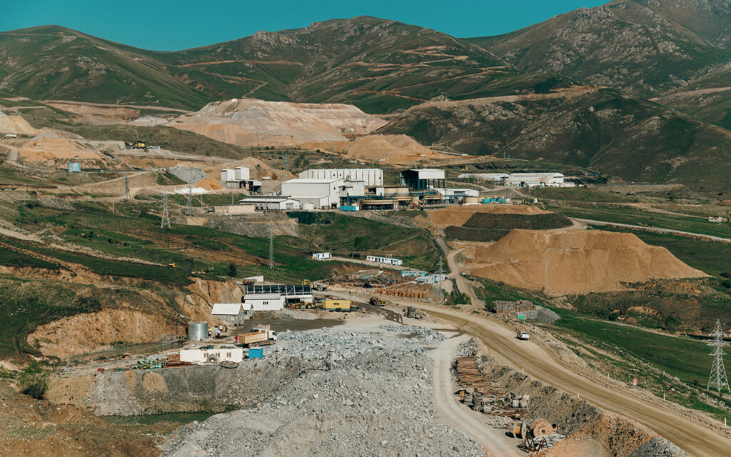 Anglo Asian Mining обновила программу бурения в Азербайджане