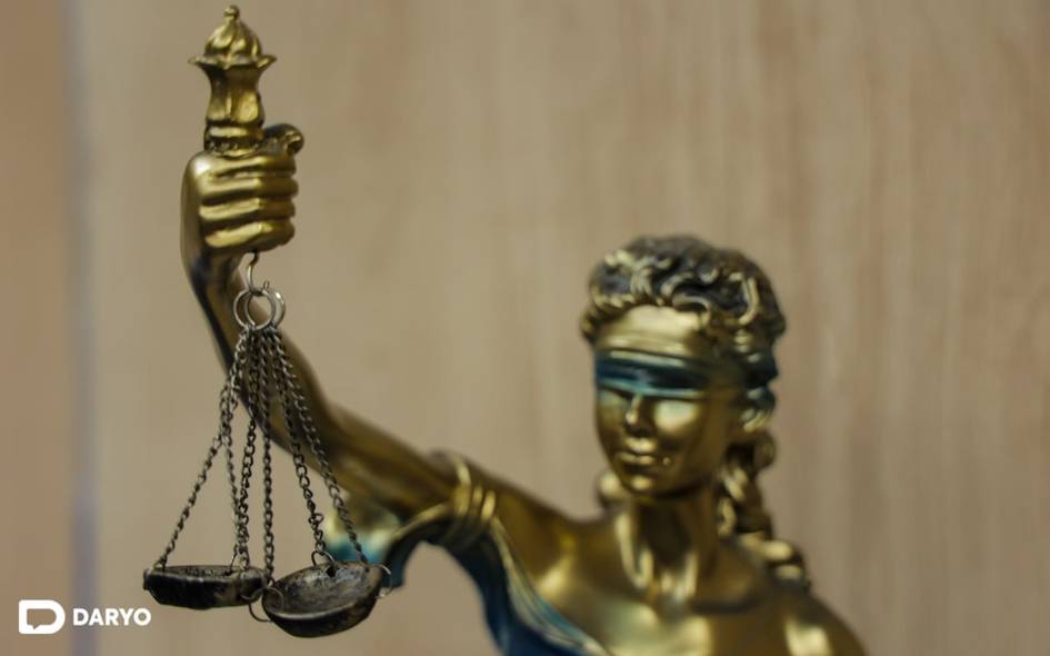 При Верховном суде предложили создать службу по предотвращению коррупции — чем она будет заниматься Служба комплаенса будет заниматься выявлением, оценкой и предотвращением коррупционных рисков, устранением их причин, а также мониторингом соблюдения сотрудниками законодательства и правил профессиональной этики.