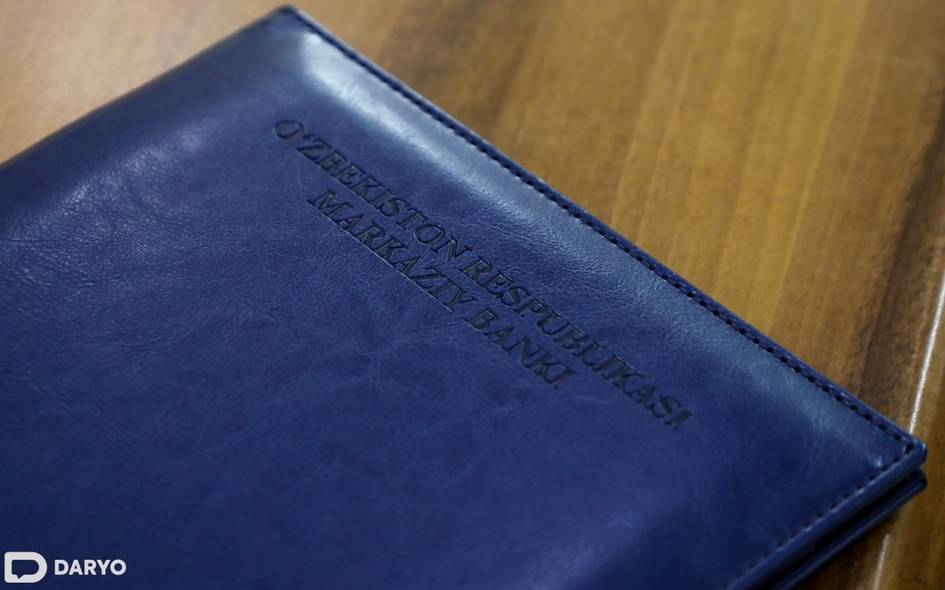 В Узбекистане определят порядок лицензирования исламских банков Предлагается установить порядок получения банками лицензии, дающей право на осуществление исламской банковской деятельности через «исламские окна». Кроме того, планируется внедрить механизмы полного перехода банков от традиционной модели работы к исламскому банкингу.