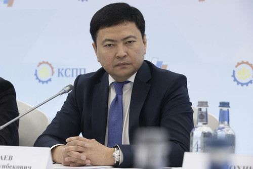 Кыргызстан обсуждает приобретение спутников для агропромышленности