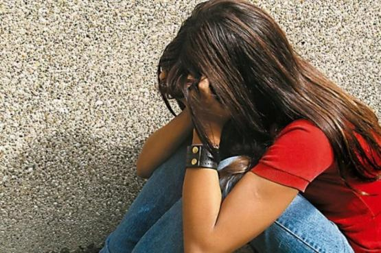 21-летнего школьного учителя заподозрили в изнасиловании 14-летней