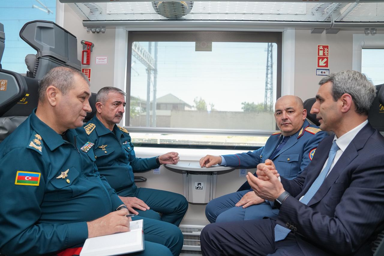 Главы трех структур провели инспекцию ж/д станций на пути в Грузии
