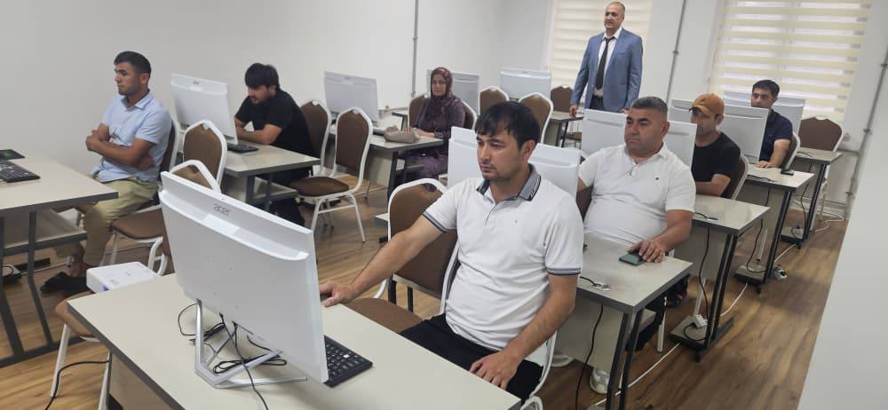 В Душанбе открыты бесплатные курсы подготовки мигрантов к экзаменам по русскому языку, истории и законодательству России