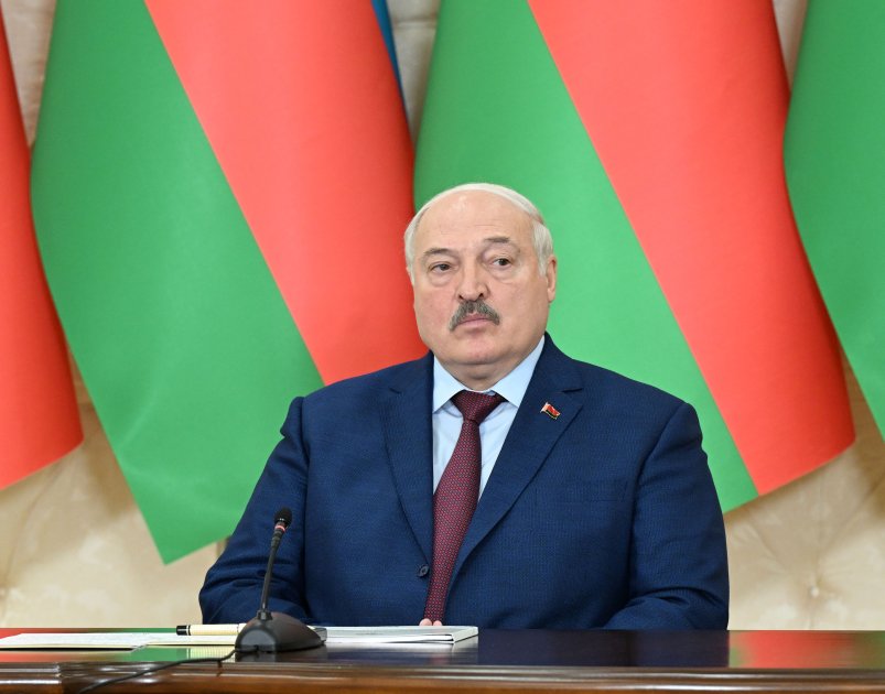 Александр Лукашенко направил поздравительное письмо Президенту Ильхаму Алиеву