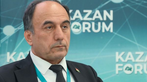Таджикистан просит Иран помочь в решении пяти вопросов транспортной отрасли