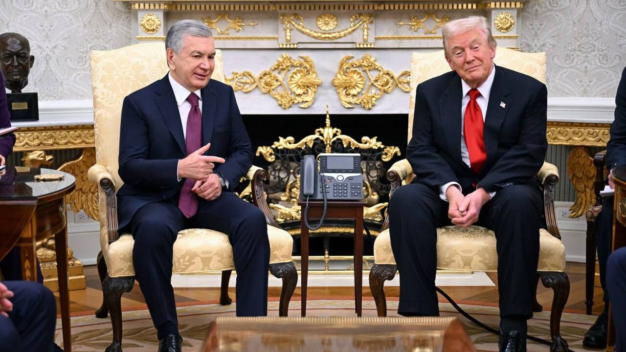 Шавкат Мирзиёев провел телефонный разговор с Дональдом Трампом