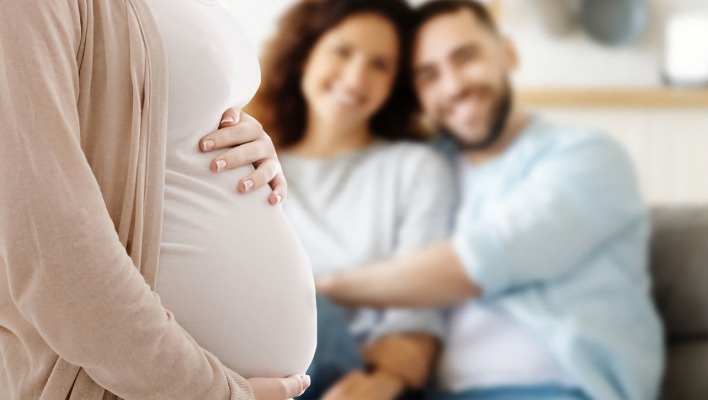 Предлагают сажать на 8-20 лет за торговлю детьми, рожденными от суррогатной матери