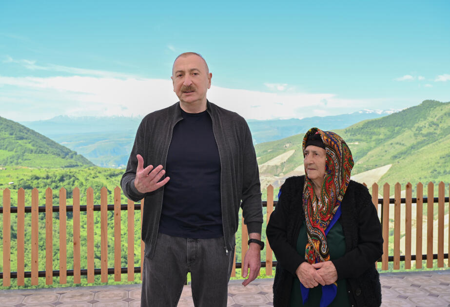 Prezident İlham Əliyev: Müstəqillik Günü hər birimiz üçün çox əzizdir