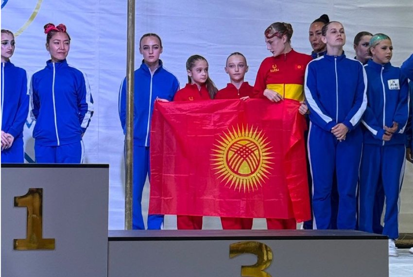 Кыргызстанские акробатки завоевали медали и путевки на чемпионат мира в Чехии