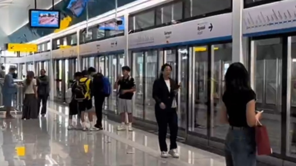 LRT заработало в Астане - горожане делятся фото и видео в соцсетях