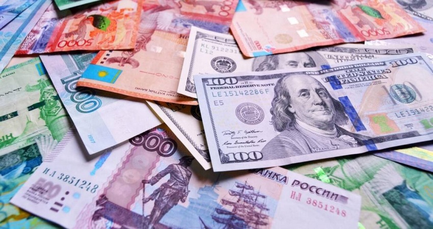 Сом подешевел ко всем основным валютам, кроме доллара: курс на 28 июля