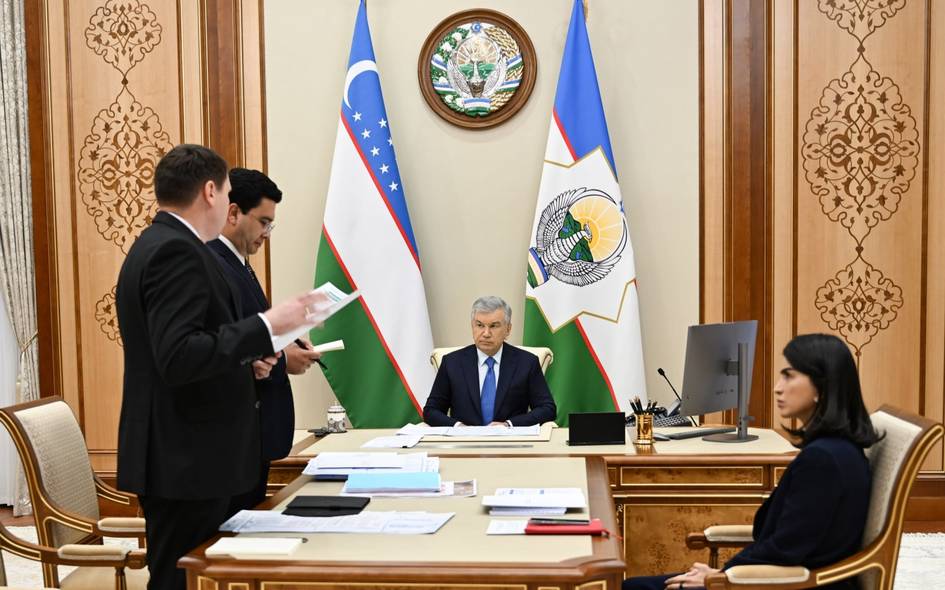 В Узбекистане ужесточается наказание за наркопреступления — президент подписал закон Закон вводит отдельную ответственность за создание подпольных нарколабораторий, содействие незаконному обороту наркотиков и содержание наркопритонов. Кроме того, ужесточается наказание более чем за 10 видов преступлений, связанных с наркотиками.