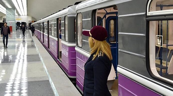 Metroda qatarların hərəkət qrafiki