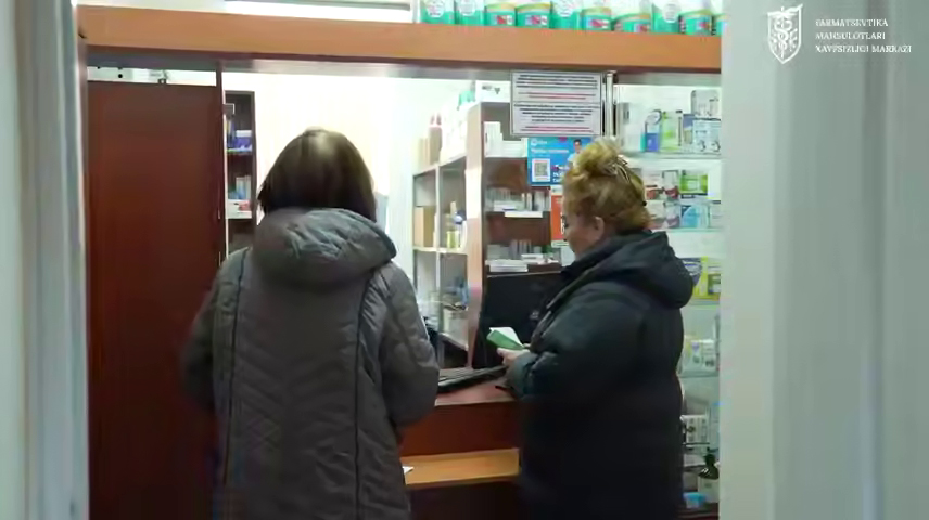 В Узбекистане к ответственности привлекли 25 аптек за работу без лицензии. Видео