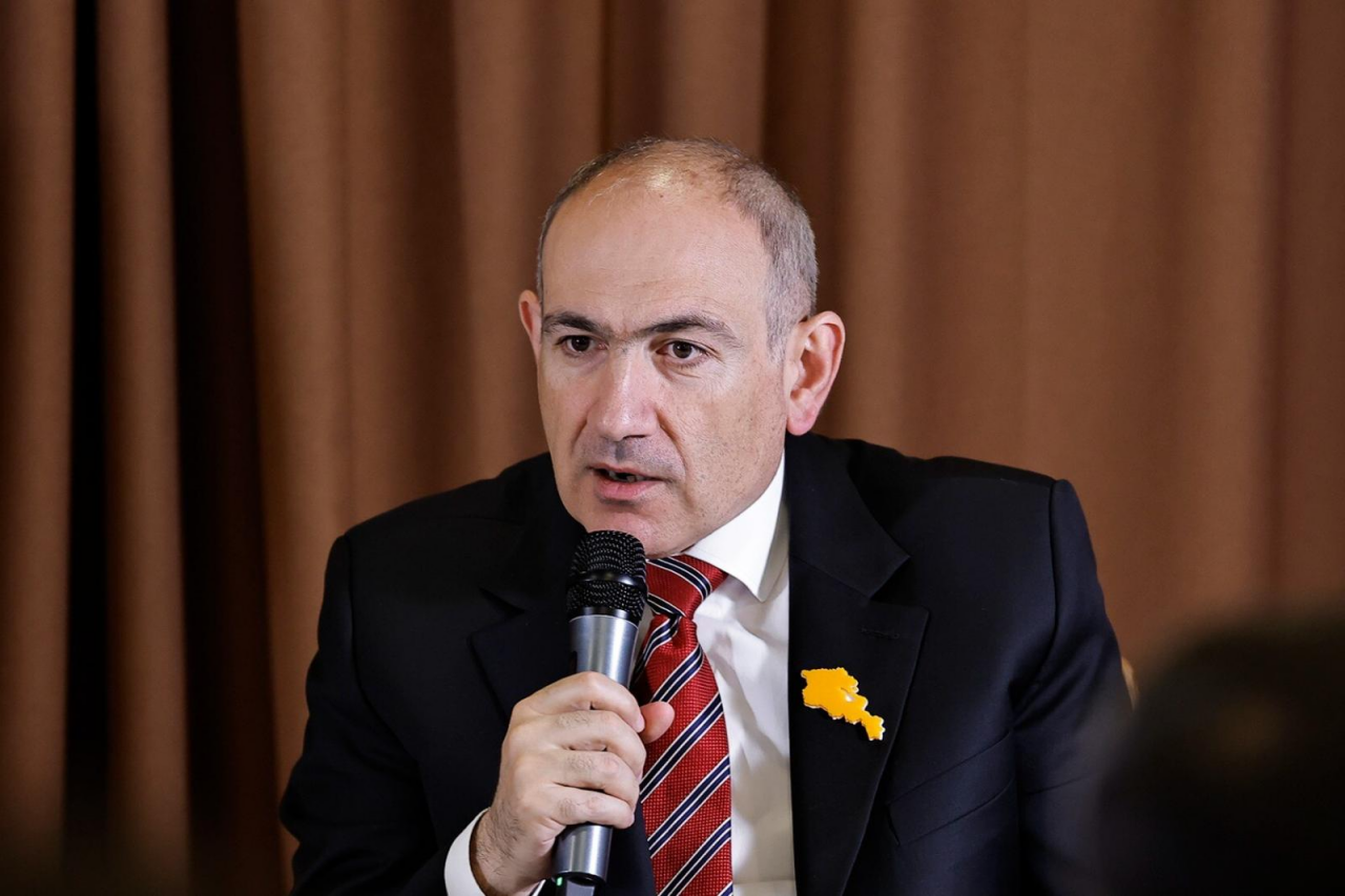 Yeni Konstitusiya Müstəqillik Bəyannaməsinə istinad etməməlidir