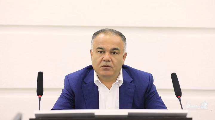 Самаркандскому хокиму напомнили о запрете привлекать преподавателей к благоустройству улиц. Видео