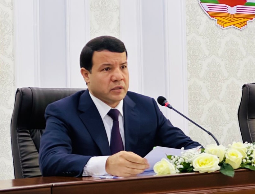 Главу финансового управления Гулистона задержали по делу о хищении почти 13 млн сомони
