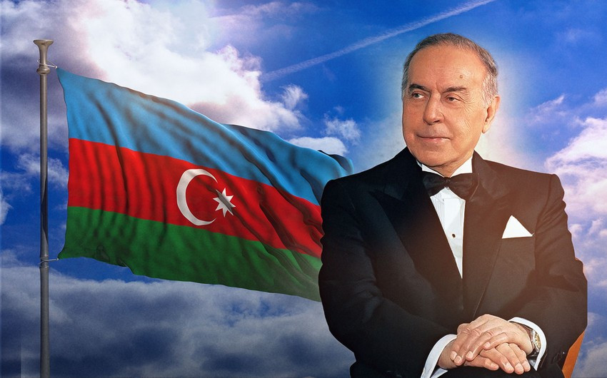 Ильхам и Мехрибан Алиевы сделали публикации по случаю Дня национального спасения