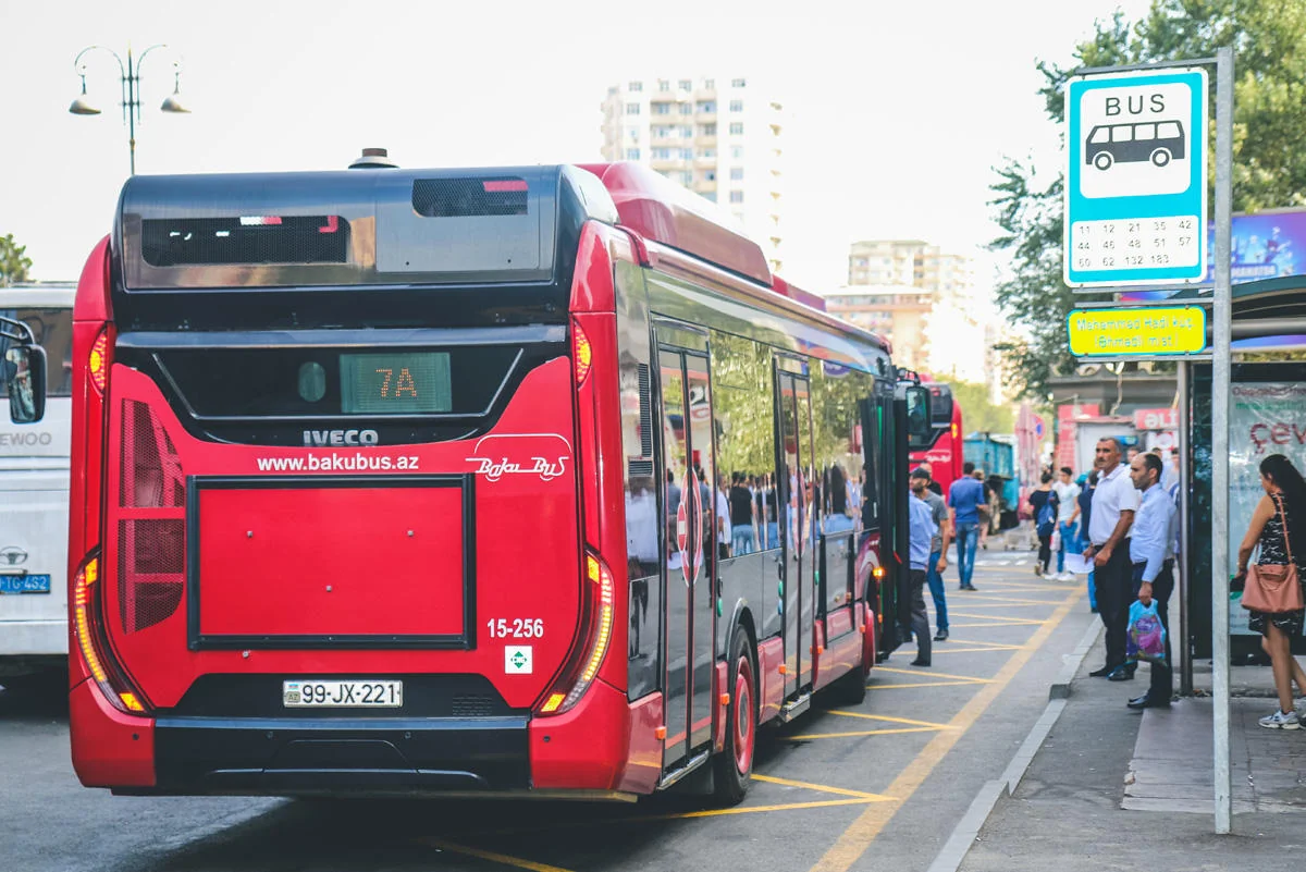 В Баку временно изменится движение автобусов 11 маршрутов