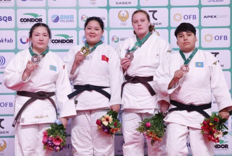 16-year-old judoka from Bishkek Sumaya Akmatova wins gold at Asian Cup