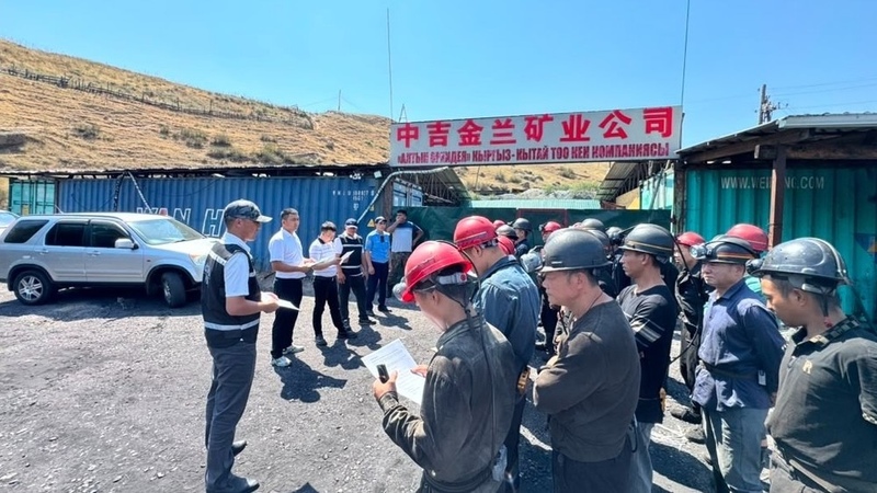 Police in Batken conduct migration law awareness campaign for foreign workers