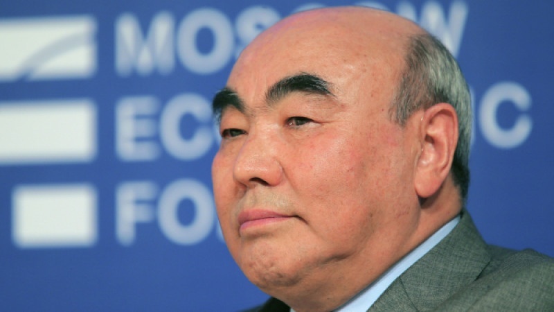Личное мнение Акаева. Советник президента о мандате на 10 лет Садыру Жапарову