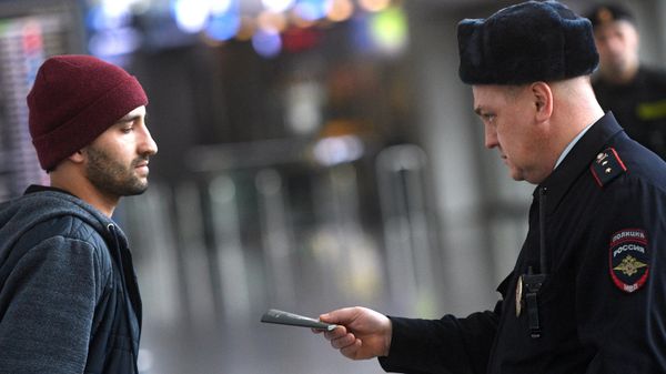 В Минтруде Таджикистана напомнили мигрантам о правилах въезда в Россию