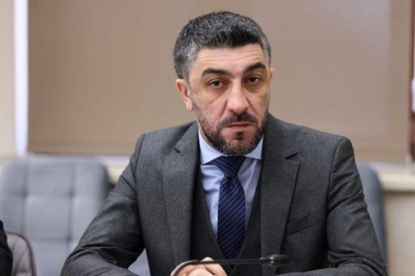 Соратник Пашиняна: Надеюсь, оппозиция не спросит, почему я родился в Баку