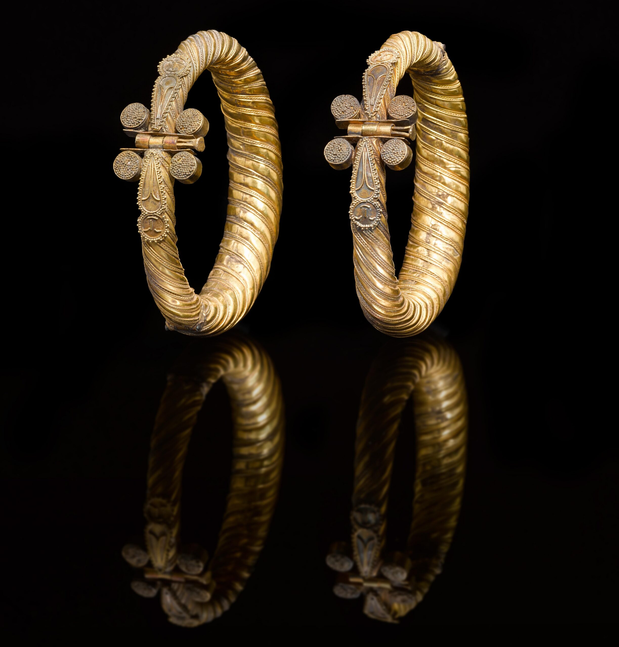 Silver, Silk, and Forgotten Power: Central Asia’s Islamic Past Comes to London