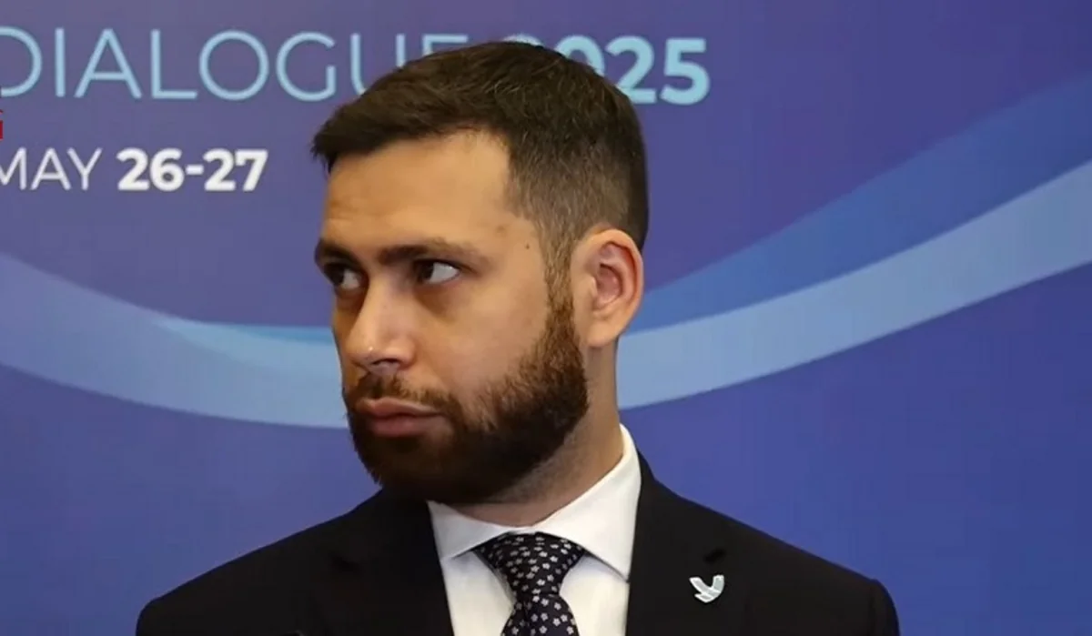 Ваан Костанян: Ереван и Баку работают для подписания мирного договора
