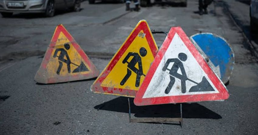 Traffic partially restricted at intersection of Kievskaya, Tynystanov streets