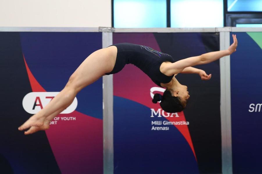 Состоялся чемпионат Азербайджана по прыжкам на батуте и тамблингу