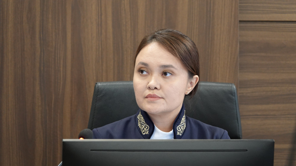 Суд по делу о гибели Улданы Мырзуан: адвокат заявил судье отвод