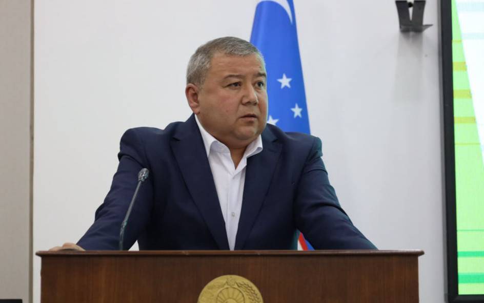 В Карши начато расследование после жалоб на грубое обращение замхокима с сотрудниками Узбекистан