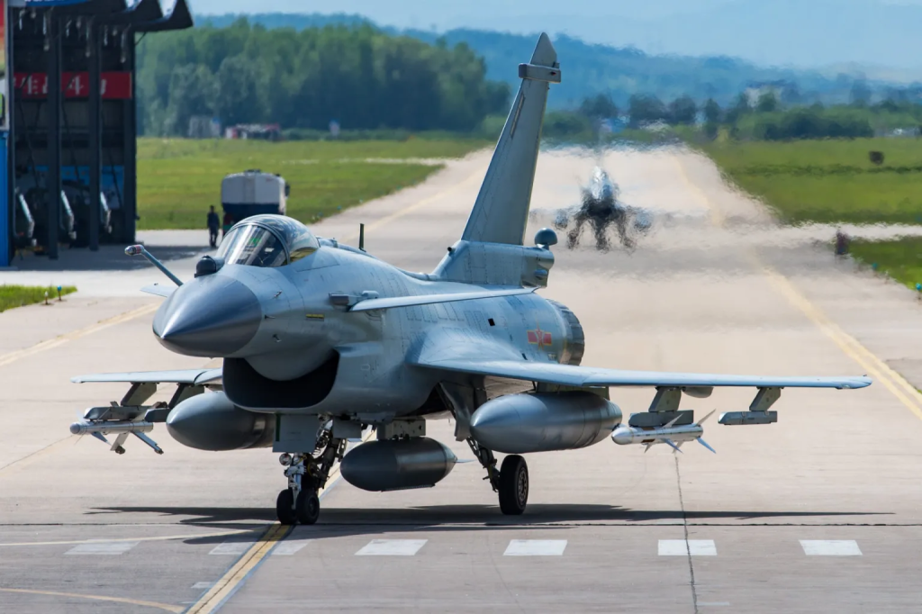 Узбекистан может получить новую партию китайских истребителей J-10CE – СМИ