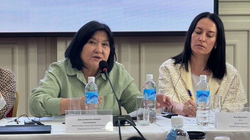 High school graduates to receive 3 language certificates under Kyrgyzstan's 12-year education system