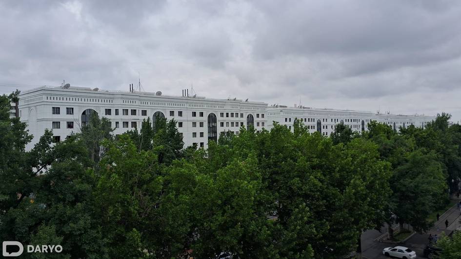 Сегодня в ряде регионов Узбекистана ожидаются кратковременные дожди В столице во второй половине дня возможен кратковременный дождь, гроза. При этом температура воздуха в южных регионах может повыситься до 40 градусов.
