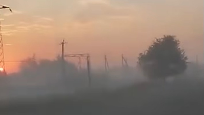 "Нечем дышать". Жители села Беловодского жалуются на дым от горящей свалки