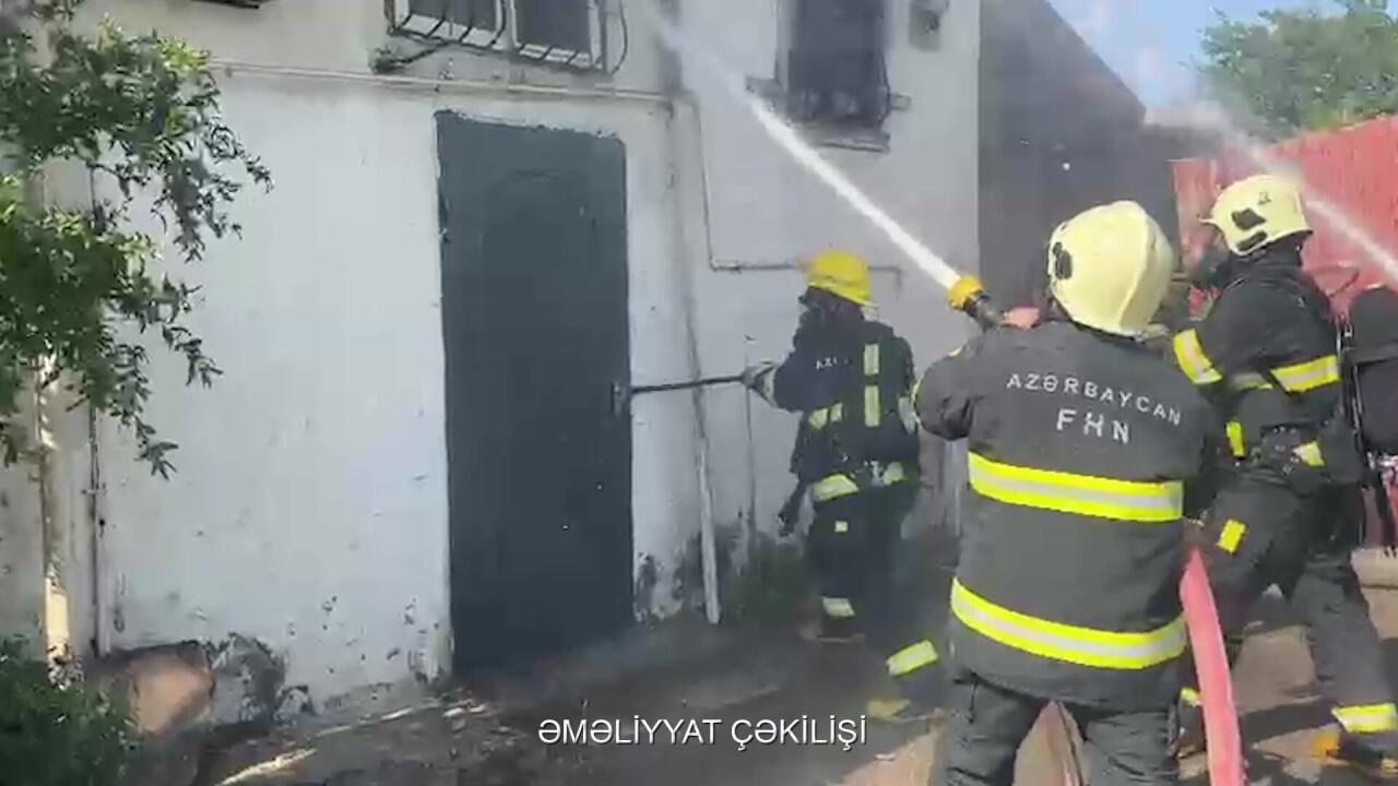 Sumqayıtda fərdi yaşayış evində yanğın olub