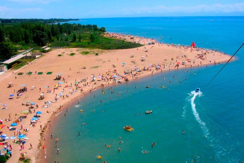 До начала турсезона в Иссык-Куле отобрали пробы воды. Что показали результаты